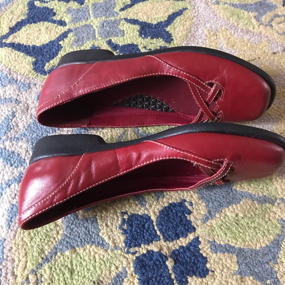 Hush puppy red shoes